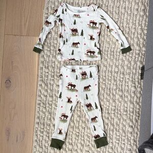 Angel Dear Moose Print Pajama Set - White and Green